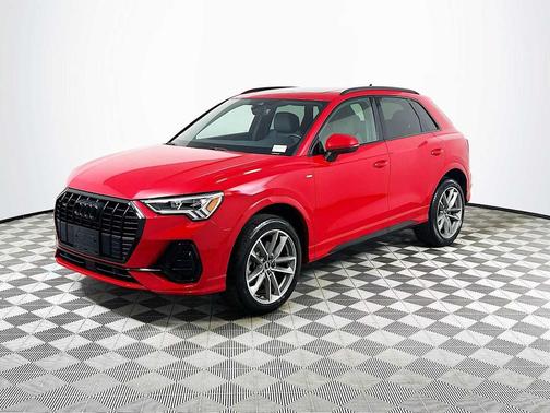 2023 Audi Q3 Premium 45 TFSI S line quattro Tiptronic