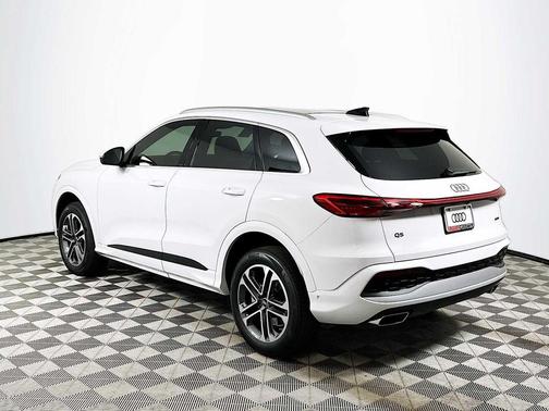 2025 Audi Q5 Premium