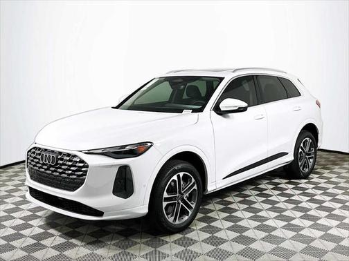 2025 Audi Q5 Premium