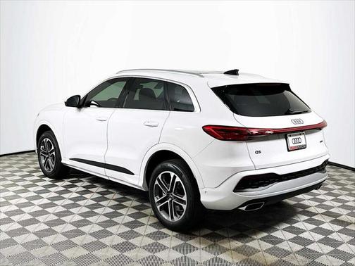 2025 Audi Q5 Premium