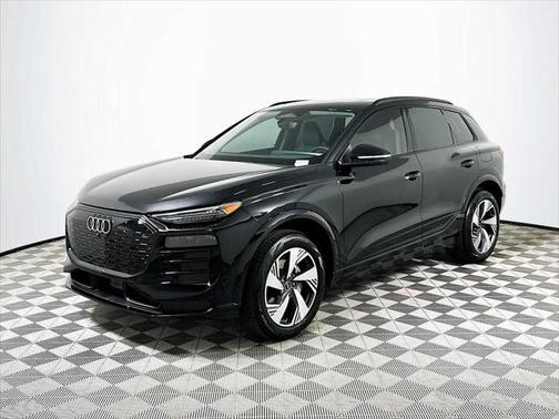 2025 Audi Q6 e-tron Premium Plus quattro