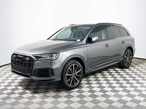 2023 Audi Q7 55 Premium Plus