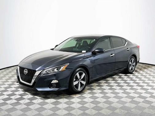 2022 Nissan Altima 2.5 SL