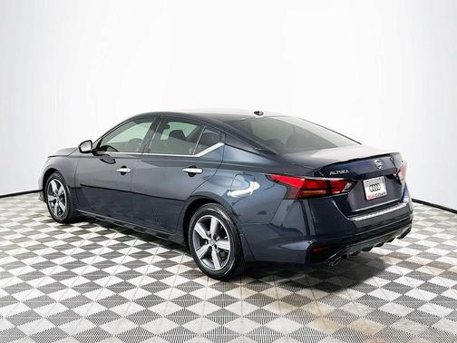 2022 Nissan Altima 2.5 SL
