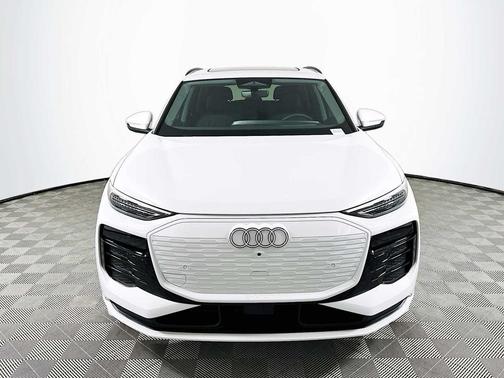 2025 Audi Q6 e-tron Premium plus