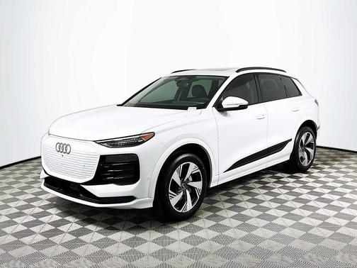 2025 Audi Q6 e-tron Premium plus