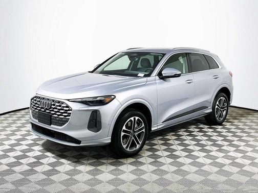 2025 Audi Q5 Premium