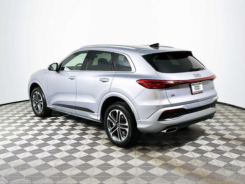 2025 Audi Q5 Premium