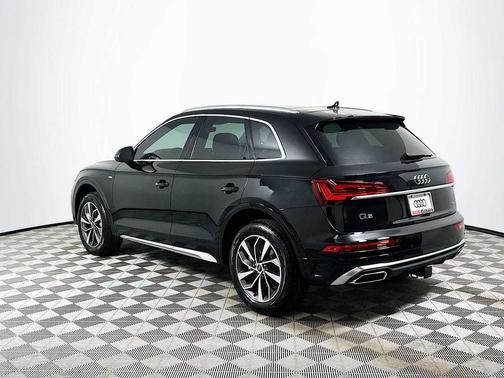 Mythos Black Metallic 2023 Audi Q5 45 S line Premium Plus