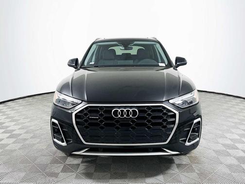 Mythos Black Metallic 2023 Audi Q5 45 S line Premium Plus