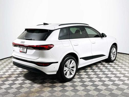 2025 Audi Q6 e-tron Premium Plus