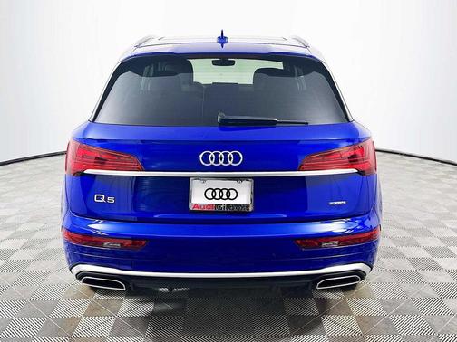 2022 Audi Q5 55 S line Prestige