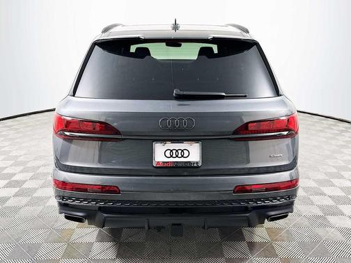 2026 Audi Q7 55 Prestige