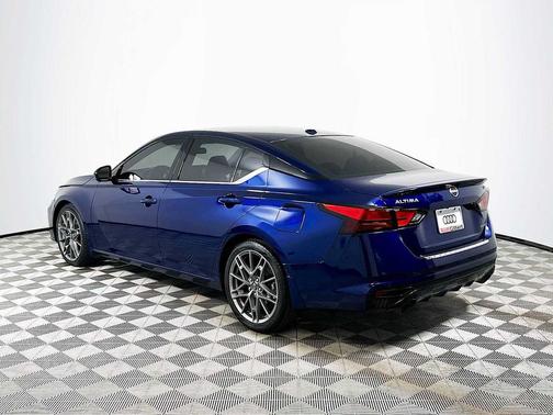 Deep Blue Pearl 2023 Nissan Altima SR VC-Turbo FWD