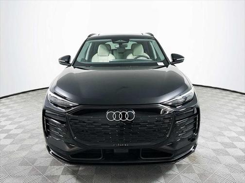2025 Audi Q6 e-tron Premium Plus quattro