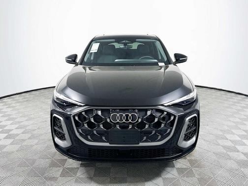 Mythos Black metallic 2026 Audi Q5 Sportback Premium TFSI quattro S tronic