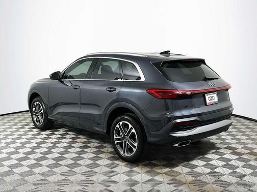 2025 Audi Q5 Premium