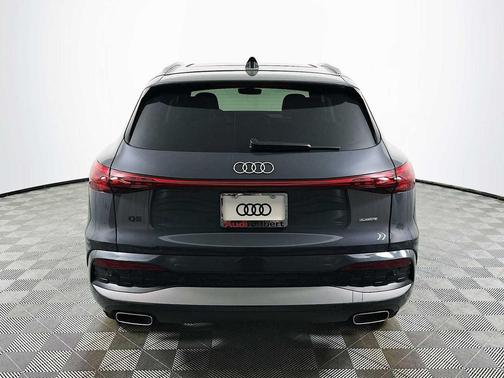 2025 Audi Q5 Premium