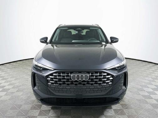 2025 Audi Q5 Premium