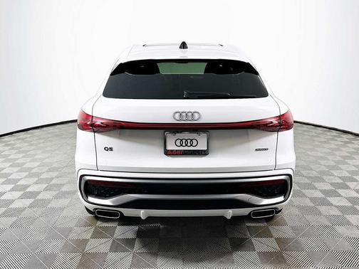 2025 Audi Q5 Premium plus