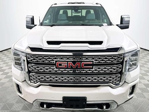 White Frost Tricoat 2021 GMC Sierra 2500 Denali
