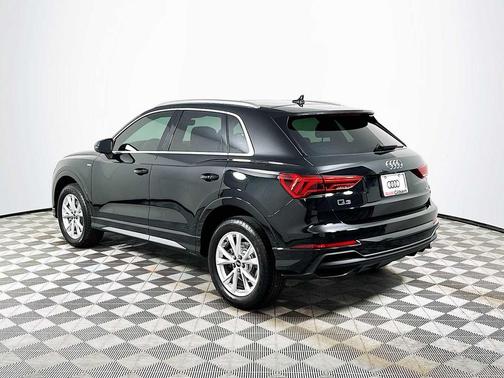 Mythos Black Metallic 2024 Audi Q3 Premium 45 TFSI S line quattro Tiptronic