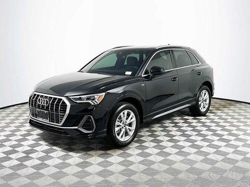 Mythos Black Metallic 2024 Audi Q3 Premium 45 TFSI S line quattro Tiptronic
