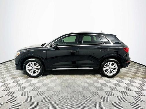 Mythos Black Metallic 2024 Audi Q3 Premium 45 TFSI S line quattro Tiptronic