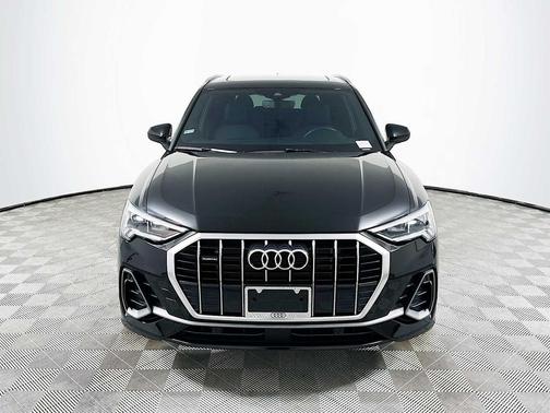 Mythos Black Metallic 2024 Audi Q3 Premium 45 TFSI S line quattro Tiptronic