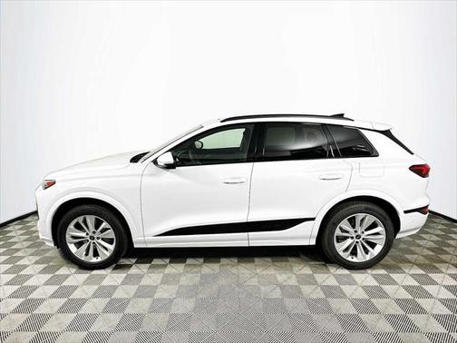 2025 Audi Q6 e-tron Premium Plus