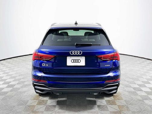 2025 Audi Q3 Premium