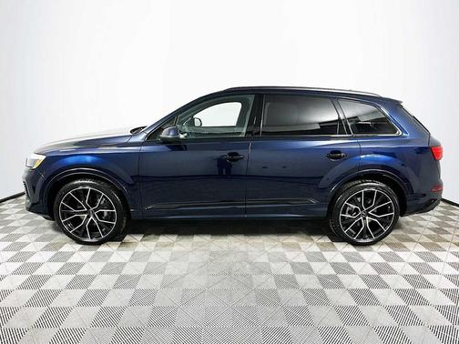 2025 Audi Q7 55 Premium Plus