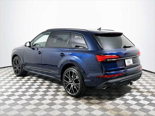 2025 Audi Q7 55 Premium Plus