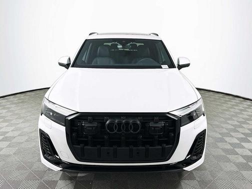 2026 Audi Q7 55 Premium Plus