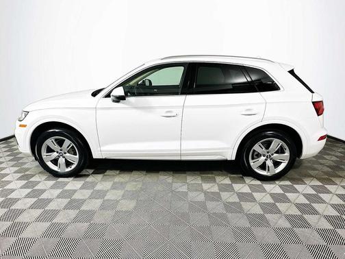 2018 Audi Q5 2.0T Premium Plus