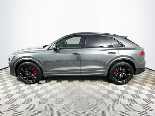 Daytona Gray Pearl Effect 2026 Audi RS Q8 4.0T