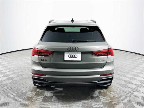2025 Audi Q3 Premium 45 TFSI S line quattro Tiptronic