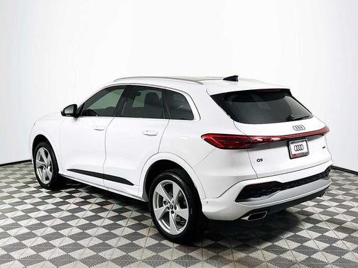 2025 Audi Q5 Premium Plus