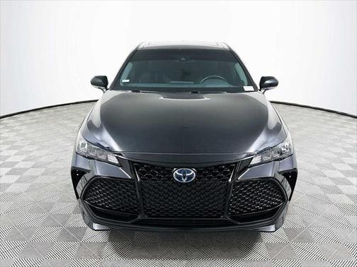 2022 Toyota Avalon Hybrid XSE