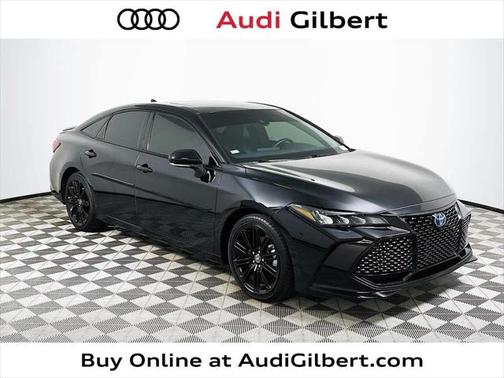 2022 Toyota Avalon Hybrid XSE