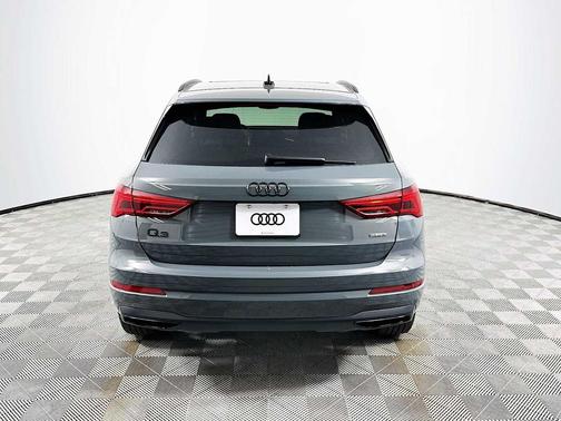 Nano Gray Metallic 2023 Audi Q3 Premium 40 TFSI quattro Tiptronic
