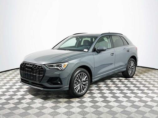 Nano Gray Metallic 2023 Audi Q3 Premium 40 TFSI quattro Tiptronic