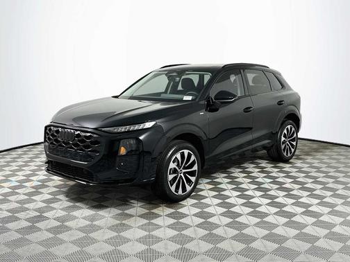 Mythos Black metallic 2026 Audi Q3 TFSI quattro S tronic