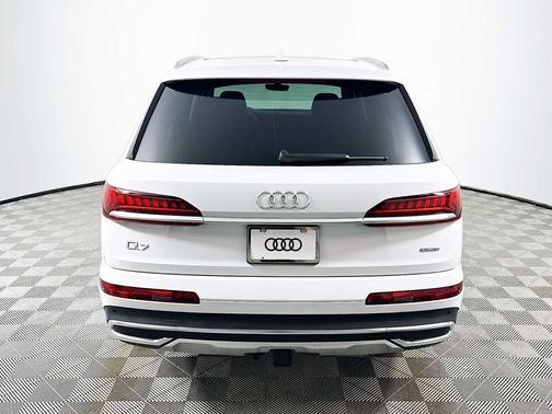 2023 Audi Q7 55 Prestige