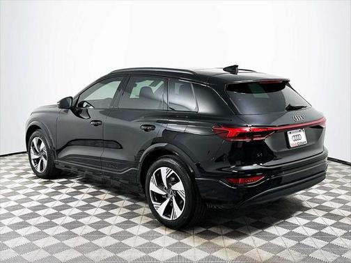 2025 Audi Q6 e-tron Prestige quattro