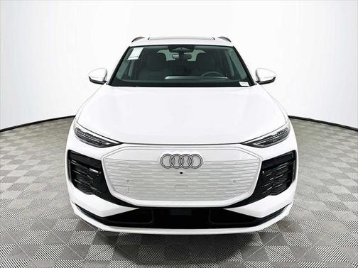 2025 Audi Q6 e-tron Premium Plus quattro