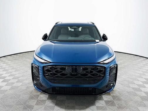 Malpelo Blue Metallic 2026 Audi Q3 TFSI quattro S tronic