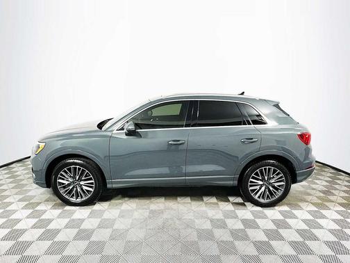 2022 Audi Q3 40 Premium