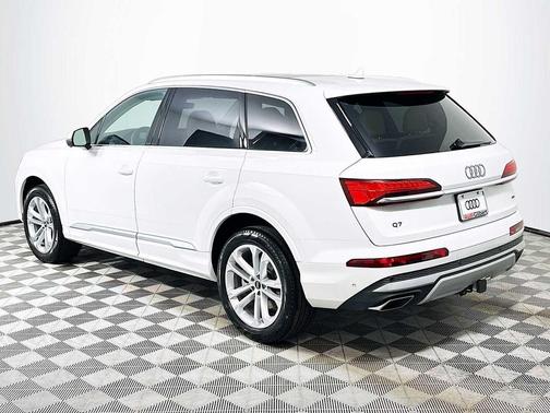 2026 Audi Q7 45 Premium Plus