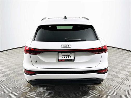 2025 Audi Q6 e-tron Premium